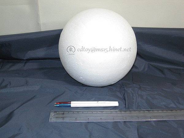 7332-029 1.3尺保麗龍球(空心)(直徑37.5CM) $270 浮水印