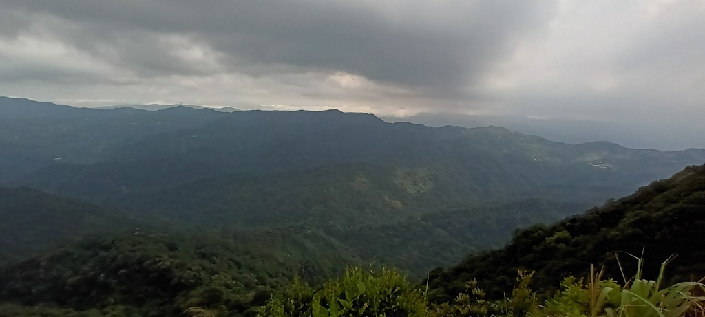 1120526貓空草湳大榕樹~貓空圓山東北峰~貓空圓山~南邦