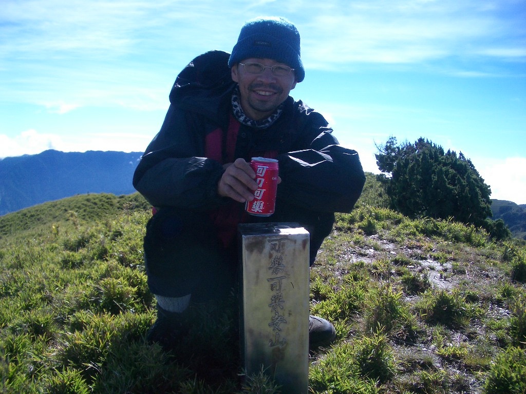 轉貼相關山難消息:南三段山難2死！8歲童冷靜自救 登山嚮導心