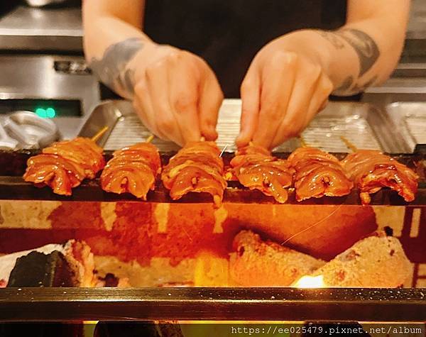 最適合商務、聚餐相揪前來的 鯨炭吉串燒居酒屋，吃好吃飽一定今