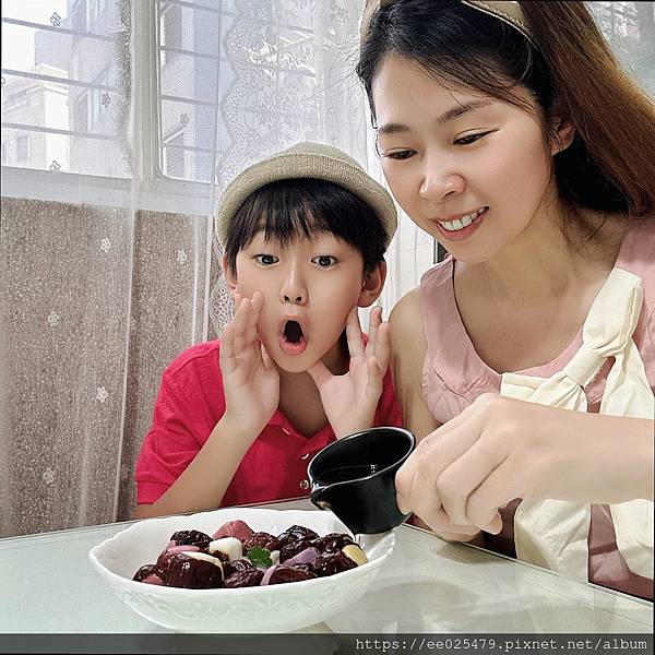 歡慶兒童節～全家人一起圍爐吃上海鄉村桌菜，一起過節的感覺真好