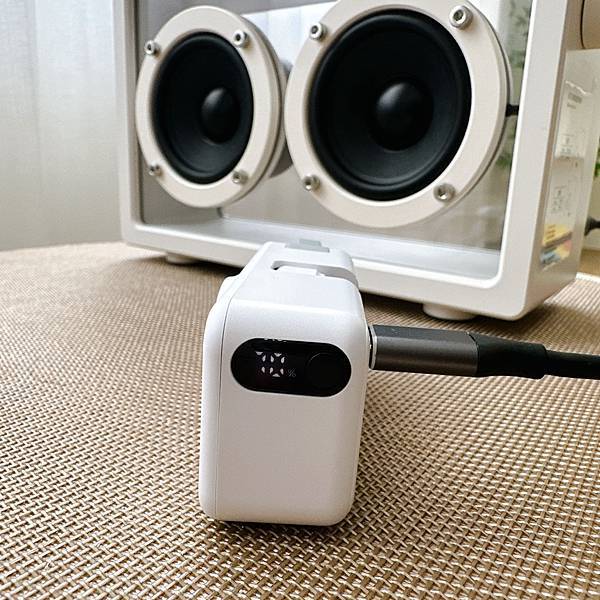 超給力的 PUREPOWER 能量電眼隨身行動電源讓出遊好輕 超給力的 PUREPOWER 能量電眼隨身行動電源讓出遊好輕