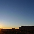 20100901 Uluru 又名Ayers Rock 就是 大石頭 (2) 日出.JPG