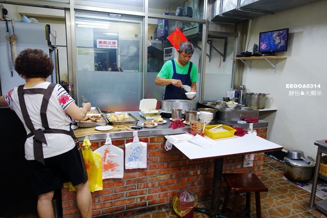 基隆隱藏版美食 ▶ 天天鮮排骨飯 ▶ 必吃香酥排骨蝦仁飯或雞