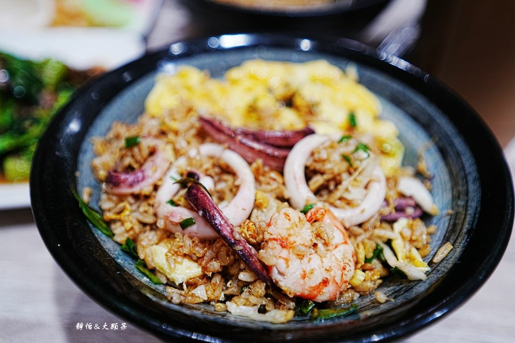 南勢角美食 ❙ 就炒飯 營業到凌晨兩點! 興南夜市內、中和炒