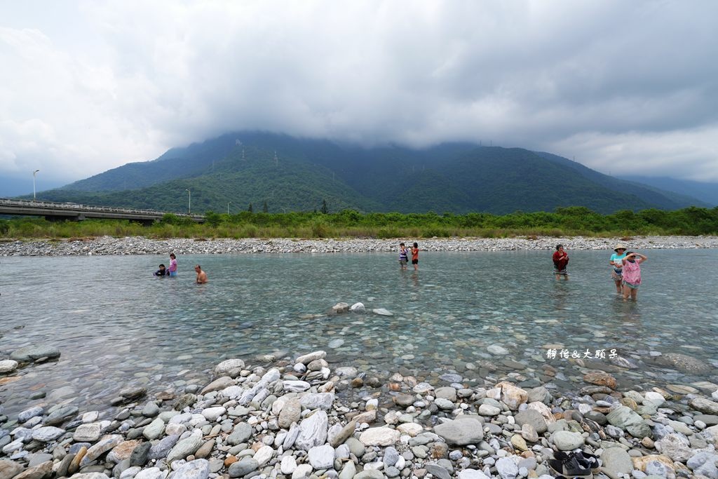 花蓮玩水景點 ❙ 美崙溪豐川堤防、國福橋下夏日戲水，超清澈溪