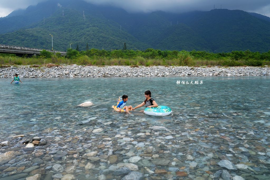 花蓮玩水景點 ❙ 美崙溪豐川堤防、國福橋下夏日戲水，超清澈溪