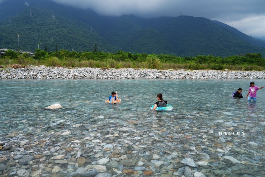 花蓮玩水景點 ❙ 美崙溪豐川堤防、國福橋下夏日戲水，超清澈溪