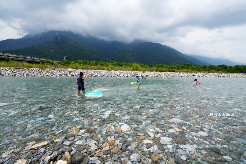 花蓮玩水景點 ❙ 美崙溪豐川堤防、國福橋下夏日戲水，超清澈溪