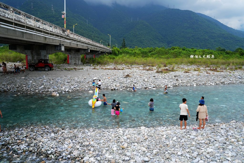 花蓮玩水景點 ❙ 美崙溪豐川堤防、國福橋下夏日戲水，超清澈溪