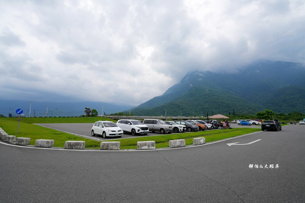 花蓮玩水景點 ❙ 美崙溪豐川堤防、國福橋下夏日戲水，超清澈溪