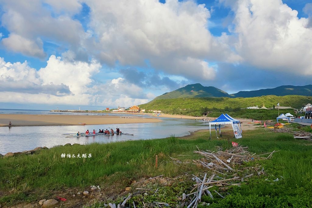 福隆東興宮前沙灘 ❙ 媲美國外的貢寮玩水勝地，福隆海水浴場旁