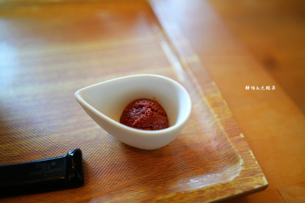 沖繩名護美食 ❙ 煮干し中華そば かいしんのいちげき，超濃郁
