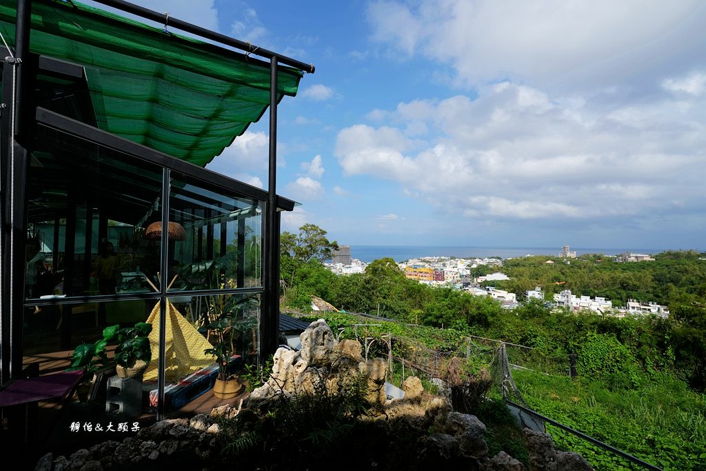 柒柒里咖啡 ❙ 眺望無敵海景，浪漫玻璃屋海景咖啡廳．小琉球景