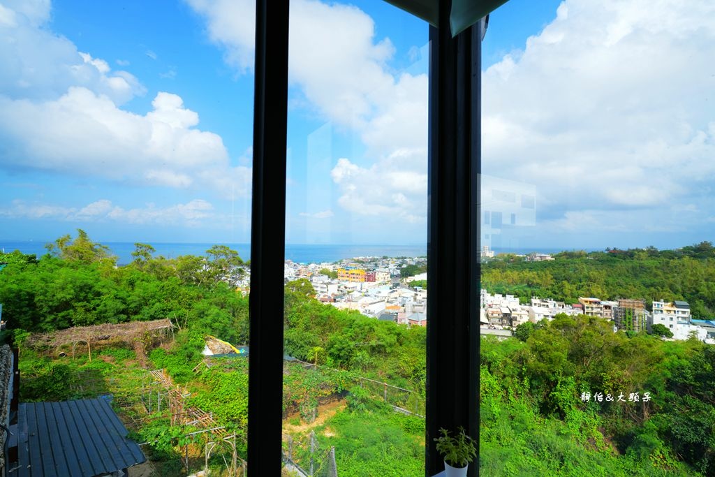 柒柒里咖啡 ❙ 眺望無敵海景，浪漫玻璃屋海景咖啡廳．小琉球景