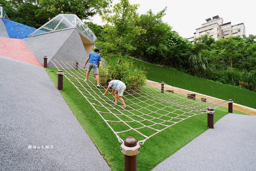 文山森林公園趣探險之丘 ❙ 森林系兒童遊戲場、樹梢步道，台北