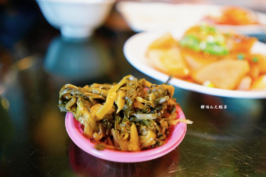 關西中壢老牌牛肉麵 ❙ 有停車場、用餐免費喝茶及咖啡，新竹關