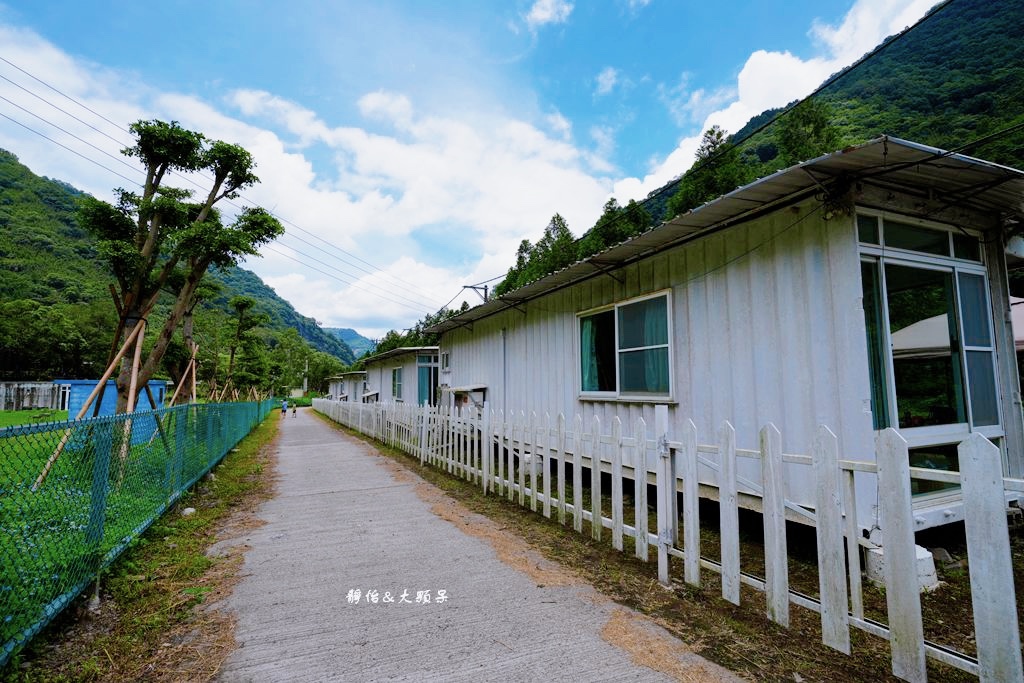 野薑花白宮露營區 ❙ 免搭帳貨櫃屋，親子主題房，有冷氣，新竹