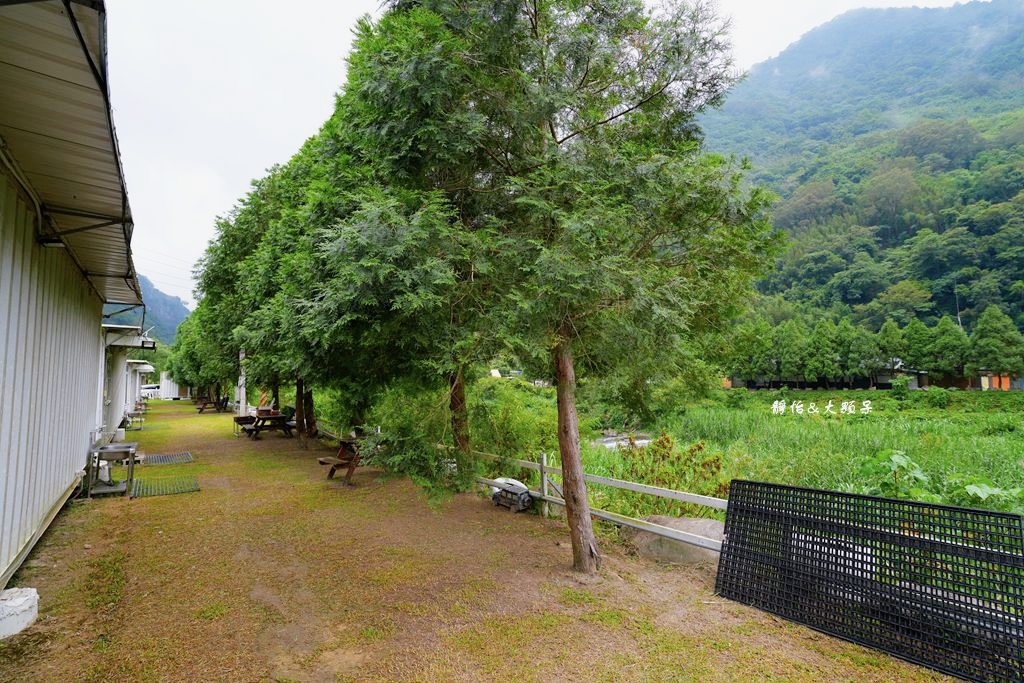 野薑花白宮露營區 ❙ 免搭帳貨櫃屋，親子主題房，有冷氣，新竹