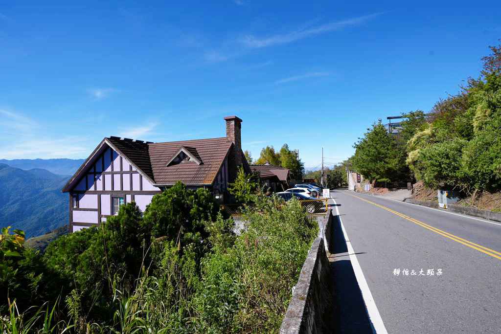 清境楓葉山莊 ❙ 視野絕佳景觀陽台房，附早餐、有電梯，鄰近青