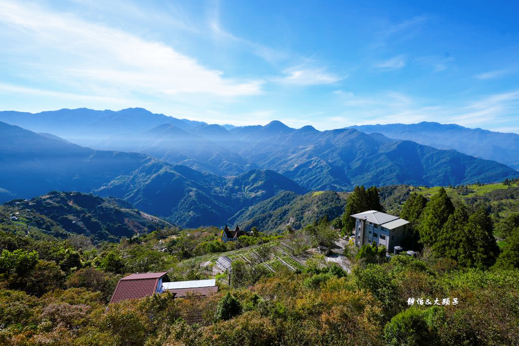 清境楓葉山莊 ❙ 視野絕佳景觀陽台房，附早餐、有電梯，鄰近青