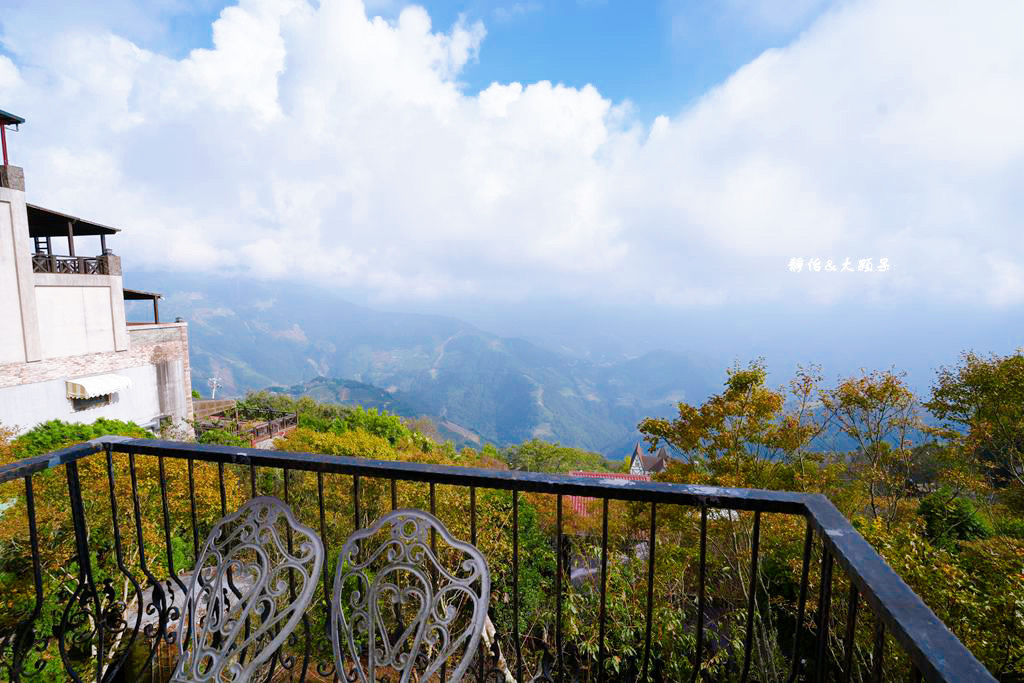 清境楓葉山莊 ❙ 視野絕佳景觀陽台房，附早餐、有電梯，鄰近青