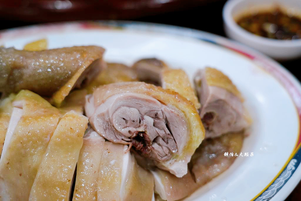 張家土雞城 ❙ 隱身民宅內超人氣土雞餐廳，自家飼養白斬雞，桃