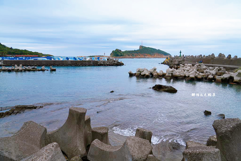 萬里駱駝峰 ❙ 五分鐘登上神秘金黃色碉堡，北海岸一日遊，新北