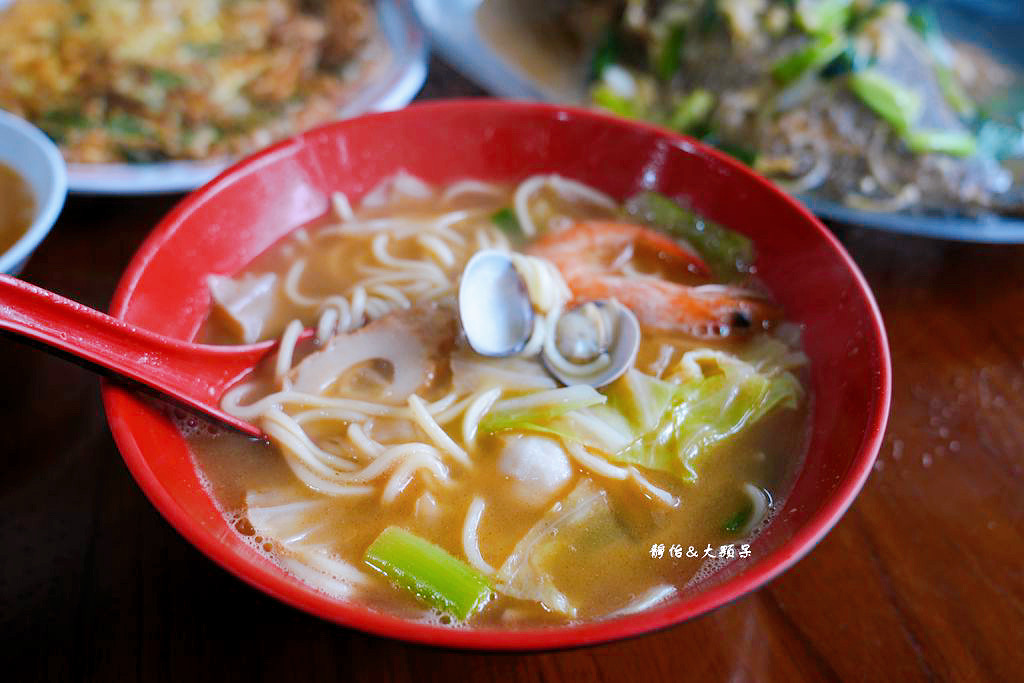 阿香姨小吃店 ❙ 古早味家常料理，野生吳郭魚必吃，三貂嶺超人