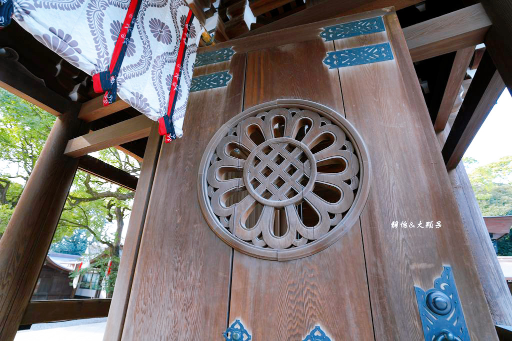 明治神宮 ❙ 原木大鳥居、酒樽牆，明治神宮交通，東京景點、東