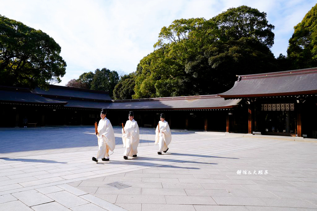 明治神宮 ❙ 原木大鳥居、酒樽牆，明治神宮交通，東京景點、東