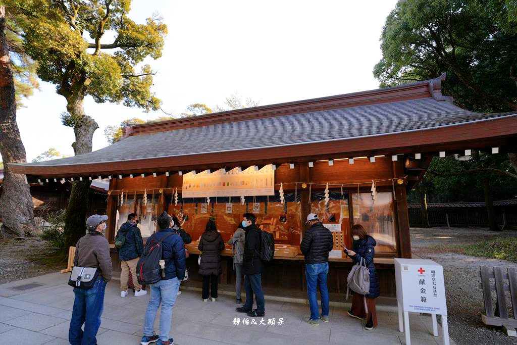 明治神宮 ❙ 原木大鳥居、酒樽牆，明治神宮交通，東京景點、東