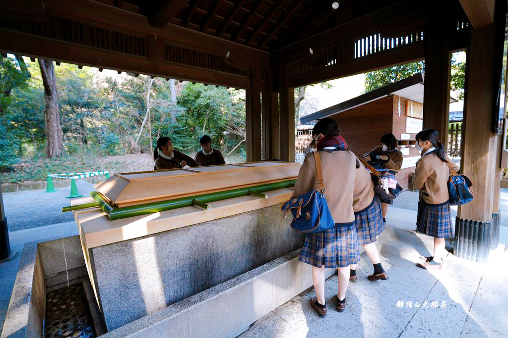 明治神宮 ❙ 原木大鳥居、酒樽牆，明治神宮交通，東京景點、東