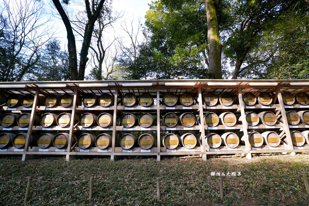 明治神宮 ❙ 原木大鳥居、酒樽牆，明治神宮交通，東京景點、東