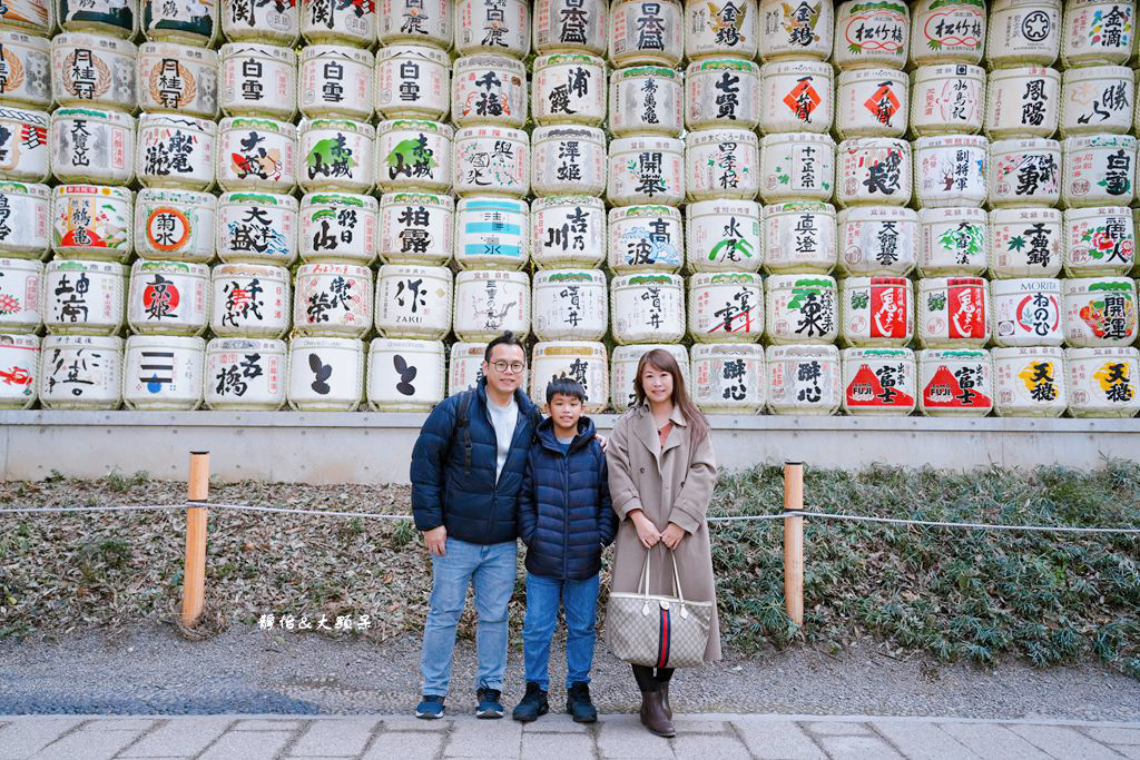 明治神宮 ❙ 原木大鳥居、酒樽牆，明治神宮交通，東京景點、東