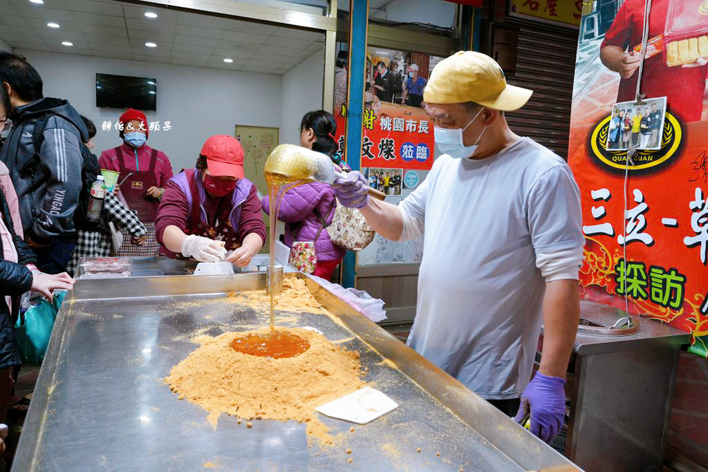 大溪老街美食伴手禮 ❙ 老阿伯現滷豆干、賴媽媽豆花 、全冠麥