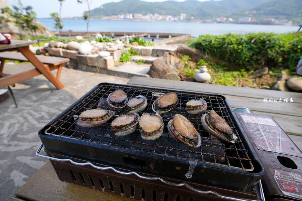 海想來Café ❙ 看海喝咖啡、活烤九孔鮑，貢寮秘境咖啡廳，