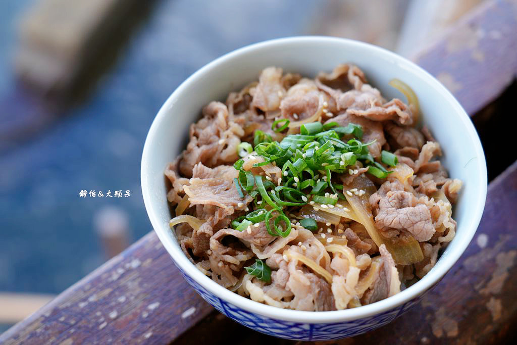 92k週末食堂 ❙ 沖繩感海邊小食堂，海景第一排海葡萄丼，貢