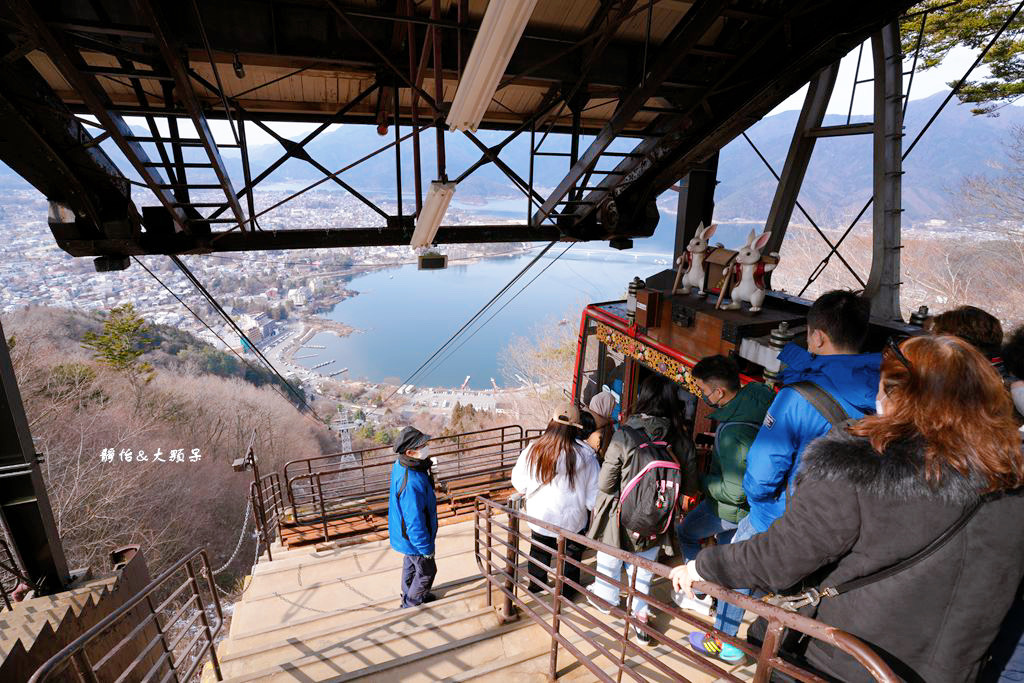 河口湖景點 ❙ 河口湖富士山全景纜車、天上山公園，眺望富士山