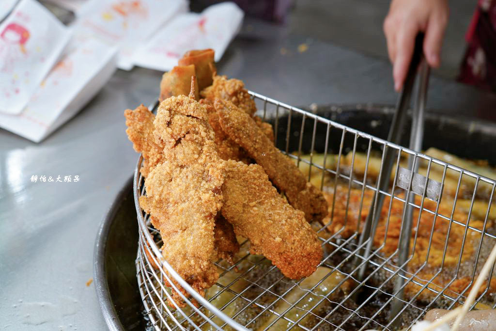 冬山春捲蝦餅 ❙ 超人氣炸物攤，蝦餅、雞肉串必點，宜蘭冬山銅