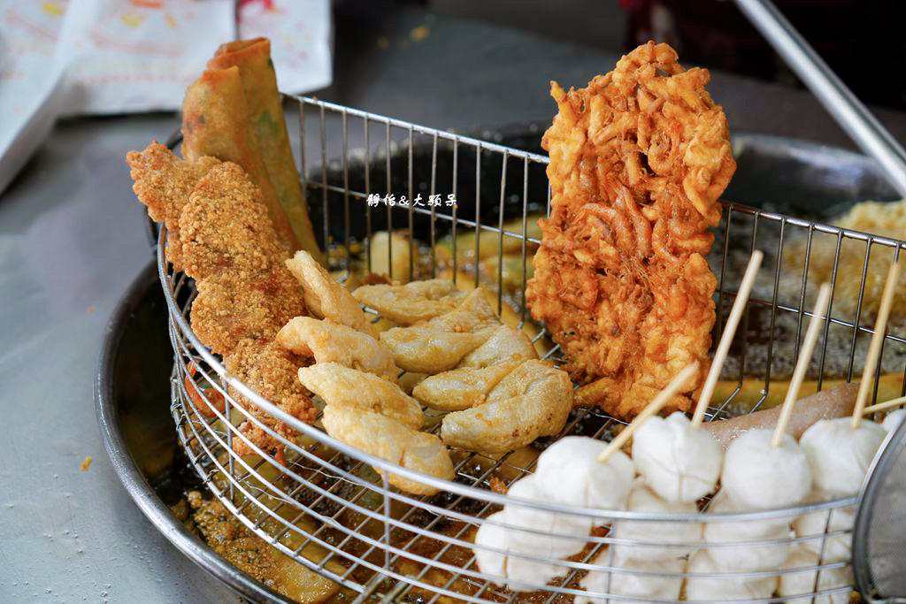 冬山春捲蝦餅 ❙ 超人氣炸物攤，蝦餅、雞肉串必點，宜蘭冬山銅