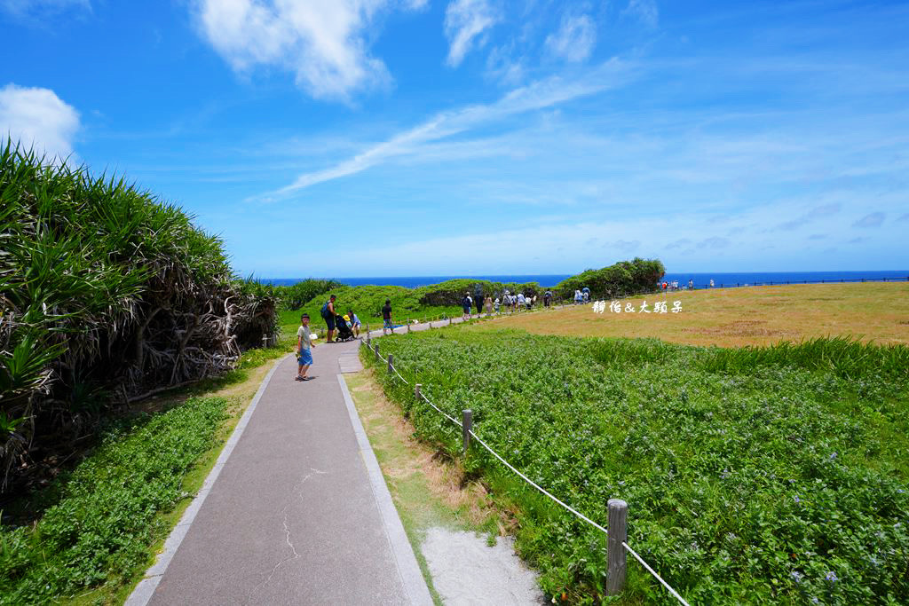 萬座毛 ❙ 超人氣象鼻岩，無敵海景視野，沖繩恩納景點，沖繩自