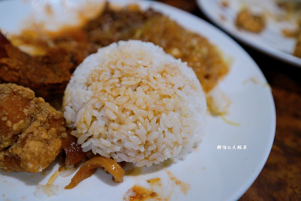 食來運轉 ❙ 大推鹽酥雞塊飯，內用魯肉飯、四種飲料無限續，士