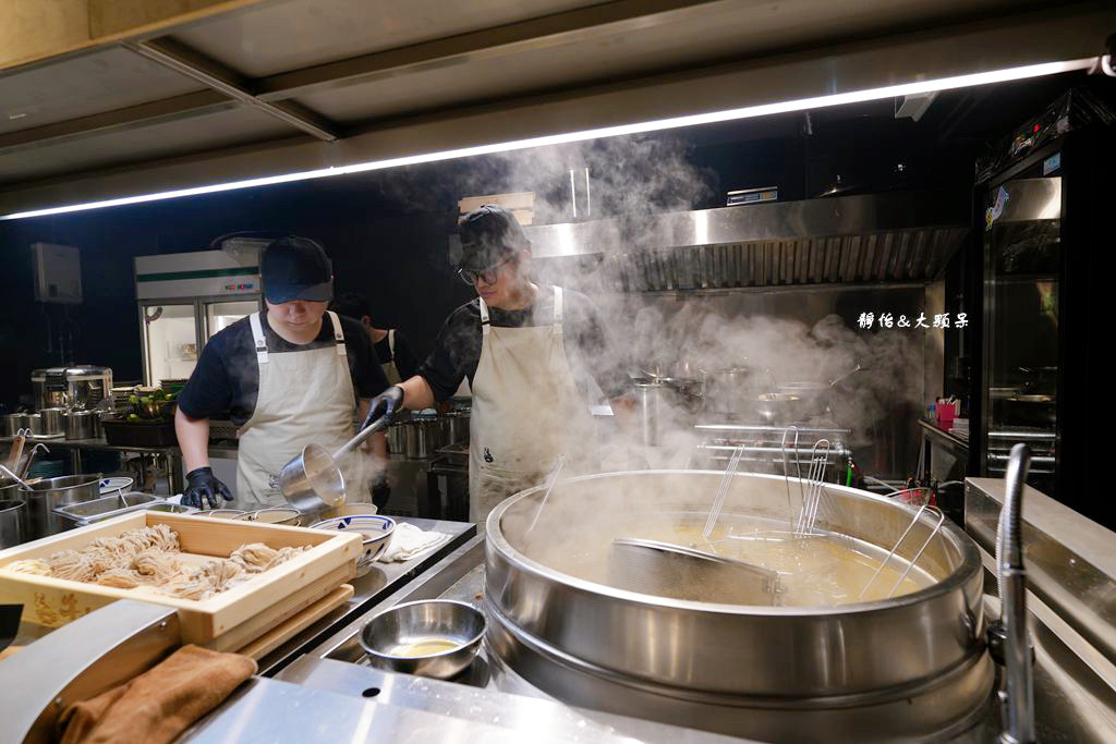 牛山．牛肉麵．燒肉飯 ❙ 桃園新開幕牛山清燉牛肉麵、燒肉飯，