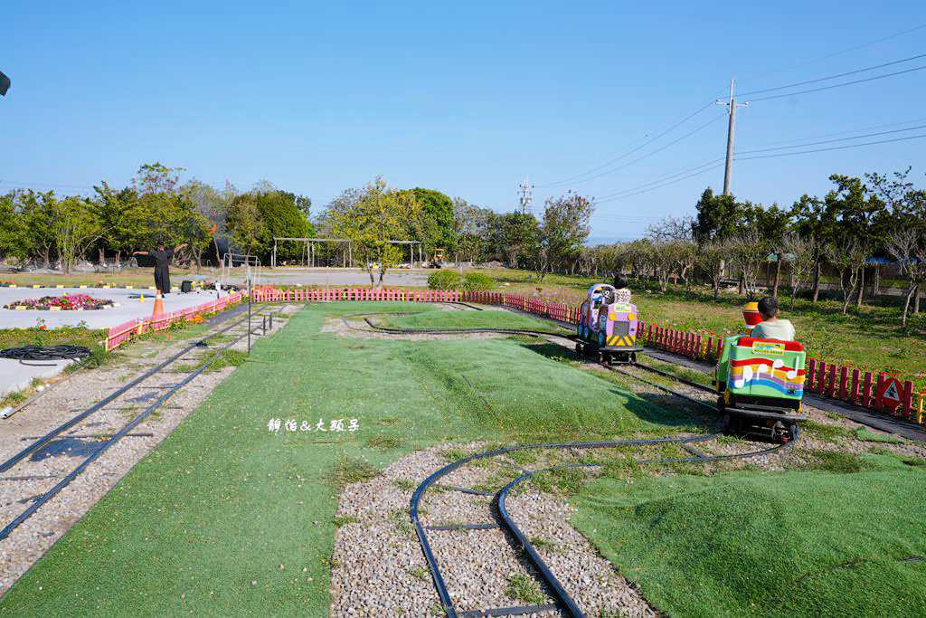 正實親子農場 ❙ 餵小動物、撿雞蛋、氣墊溜滑梯、沙坑，免費飼