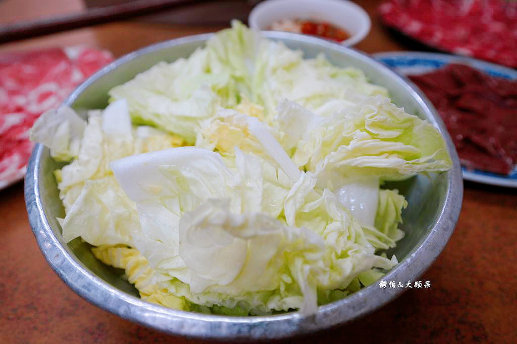 汕頭天天沙茶火鍋 ❙ 自製沙茶、扁魚湯頭、溫體雪花牛，高雄鹽