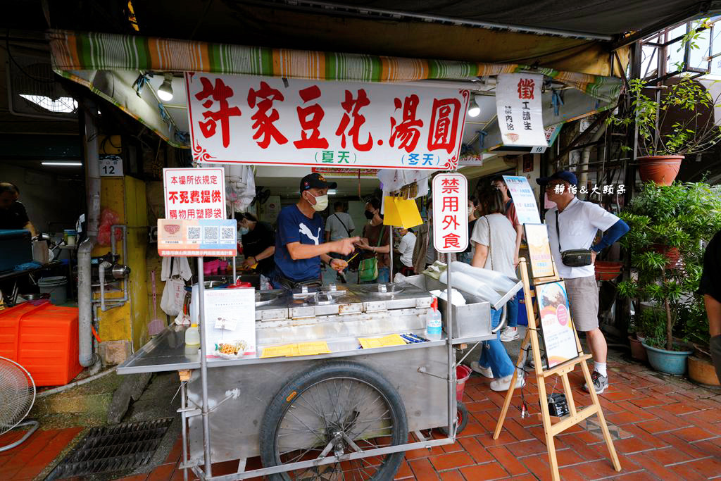 旗山老街美食指南，旗山紅糟肉、三哥臭豆腐、楊桃杏仁露、吳厝傳