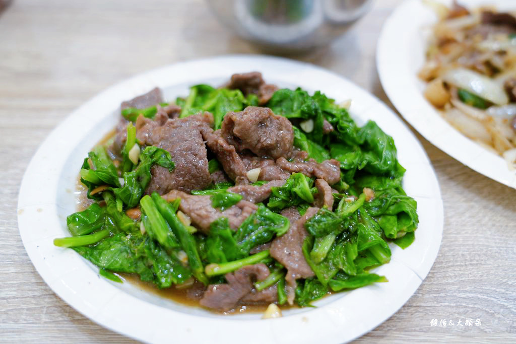 牛家莊牛肉湯 ❙ 獨特的加味牛肉湯、牛蛋牛肉湯，台南中西區牛