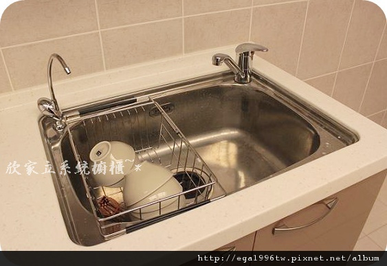 欣家立系統櫥櫃-錦州街廚具 水槽(濾心出水&廚房龍頭出水)