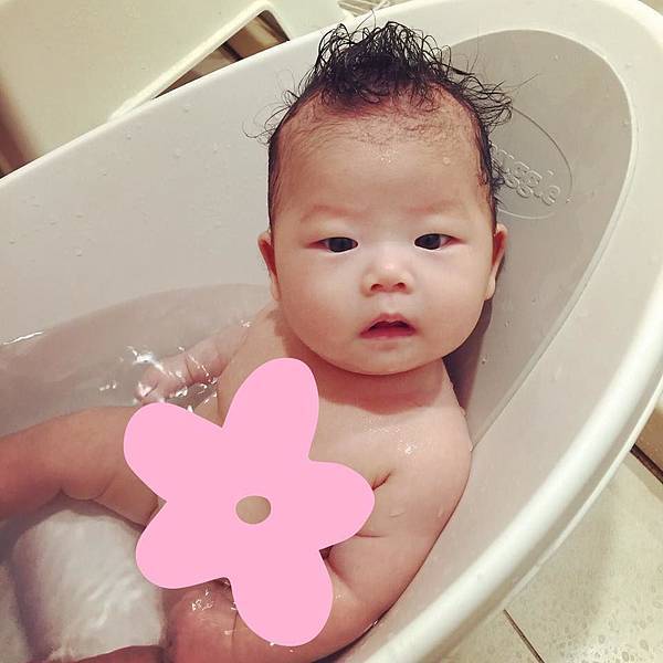 19366418_1579320118746199_8984746701859783735_n